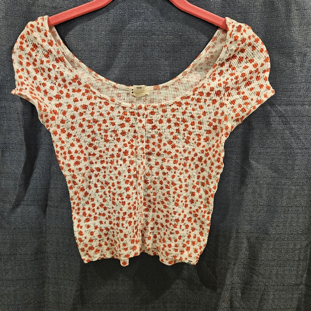 Billabong crop top size M